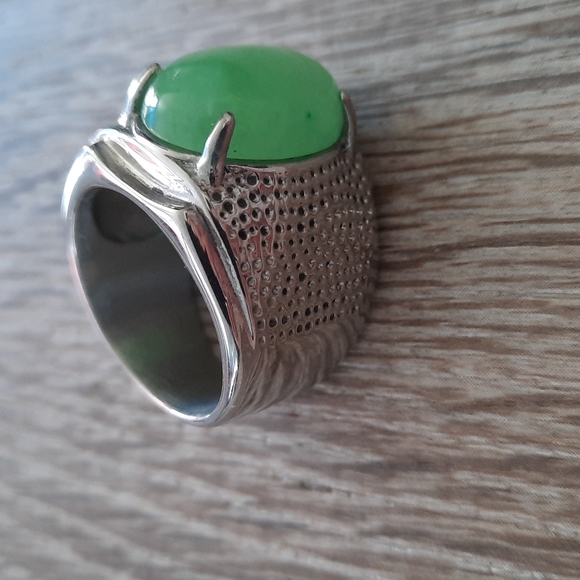 Mens Green Stone Stainless Ring - Picture 2 of 6